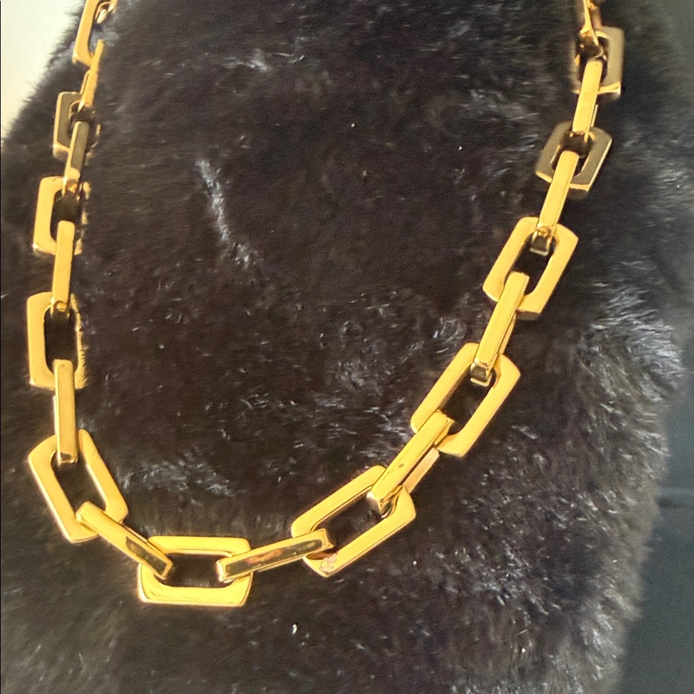 Elegant Gold Link Chain Necklace - Women Jewelry
